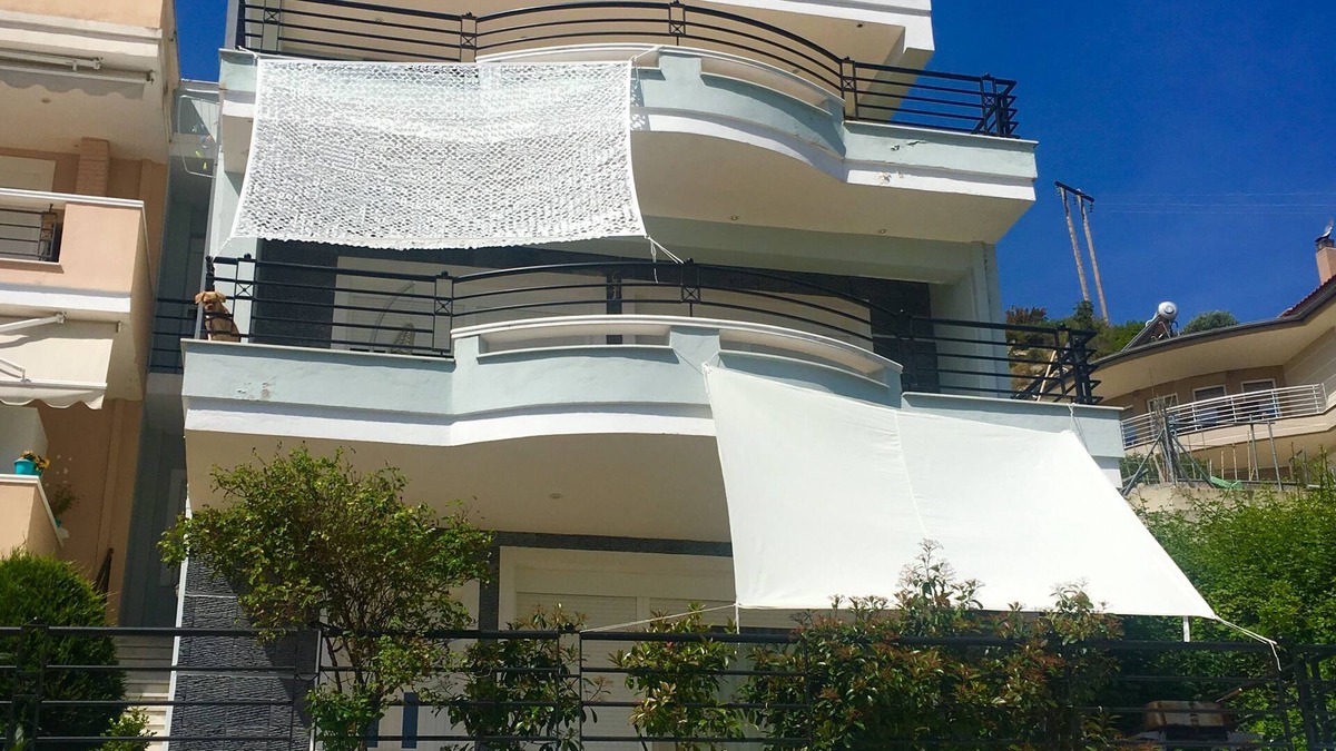 Nea Peramos Apartment | Diamond Resort is situated in the quiet suburbs of Nea Peramos