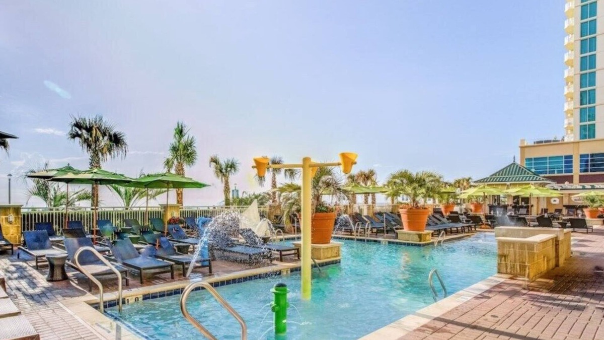 Northeast Virginia Beach Villa | Diamond Resorts Ocean Beach Club - Studio - Ocean Front