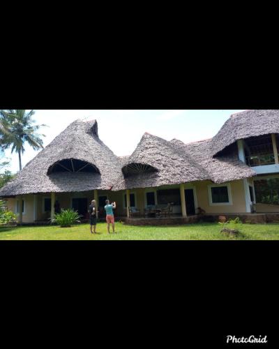 Galu House | Diani Beach-Villa Kirsch