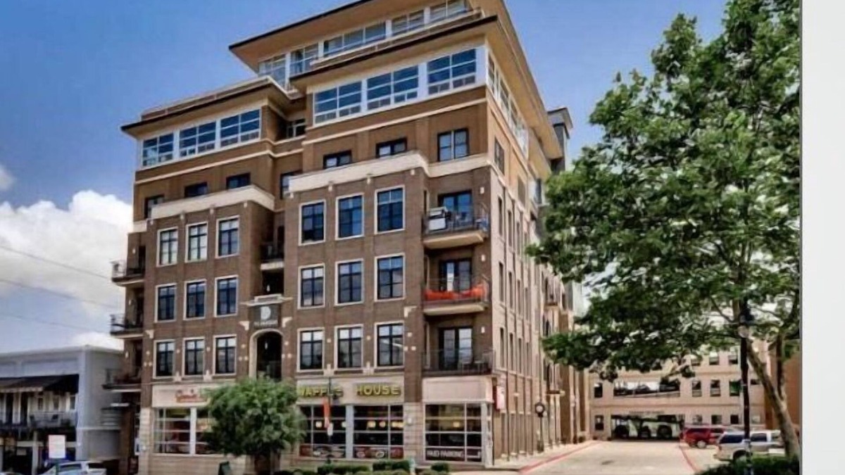 Fayetteville Condo | Dickson Street Condo-The Dickson Suite 210