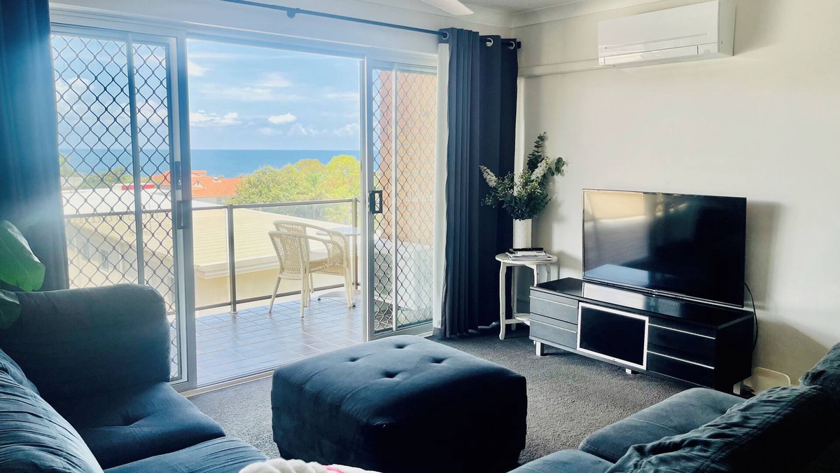Port Macquarie Apartment | Did you See that Whale ? Watch the Whales from the Balcony
