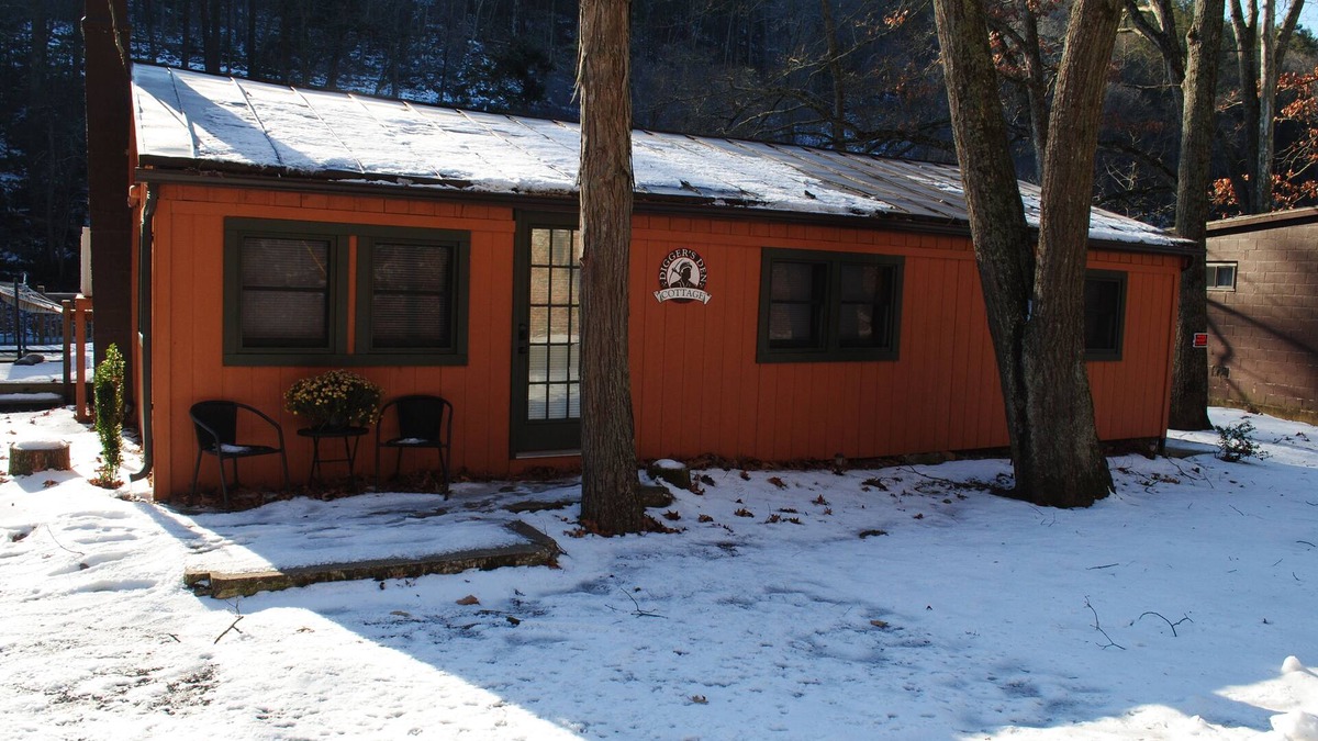 Swengel Cottage | Digger's Den fishing cottage