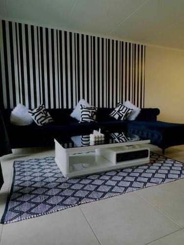 Greater Johannesburg Metropolitan Area Apartment | Dimension