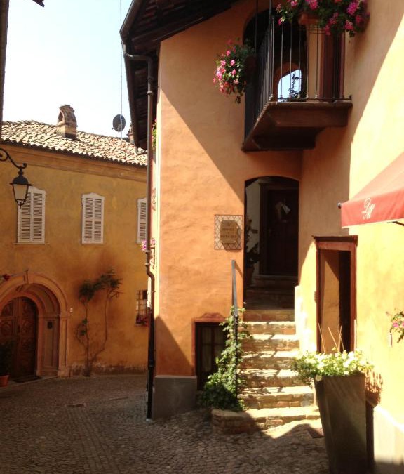 Monforte d'Alba House | Dimora I Manichei