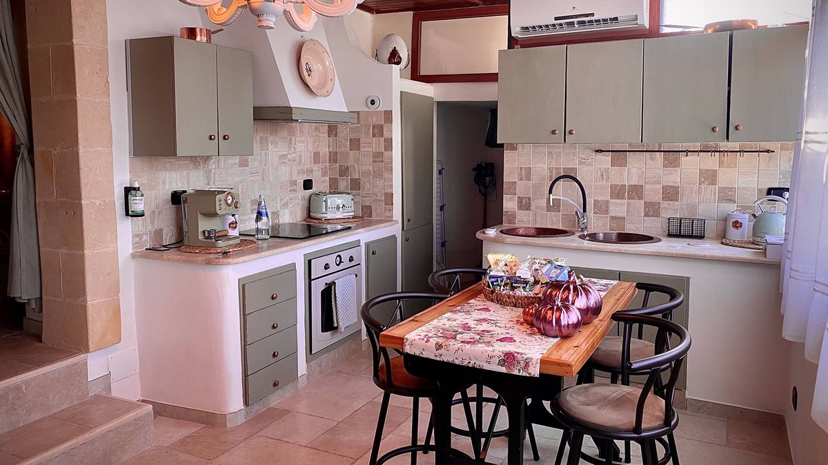 Centro Storico Bed & Breakfast | Dimore Deluxe nel Cuore del Borgo Santi Medici.ideale per Famiglie. Pet-friendly