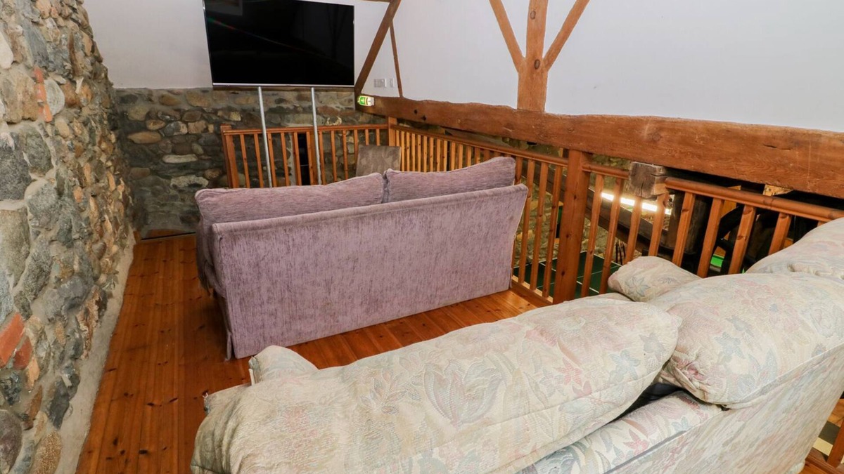 Rhyd-y-clafdy Cottage | DINAS, pet friendly, with pool in Pwllheli