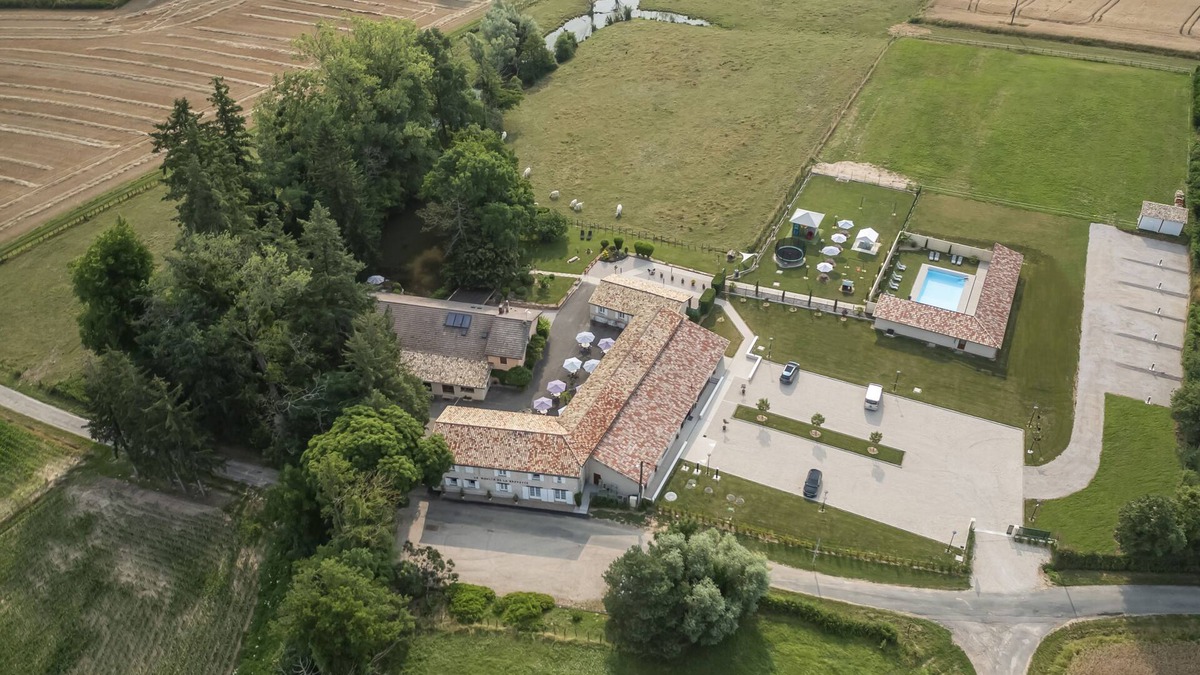 Arbigny House | Dino Suite for up to 5 people