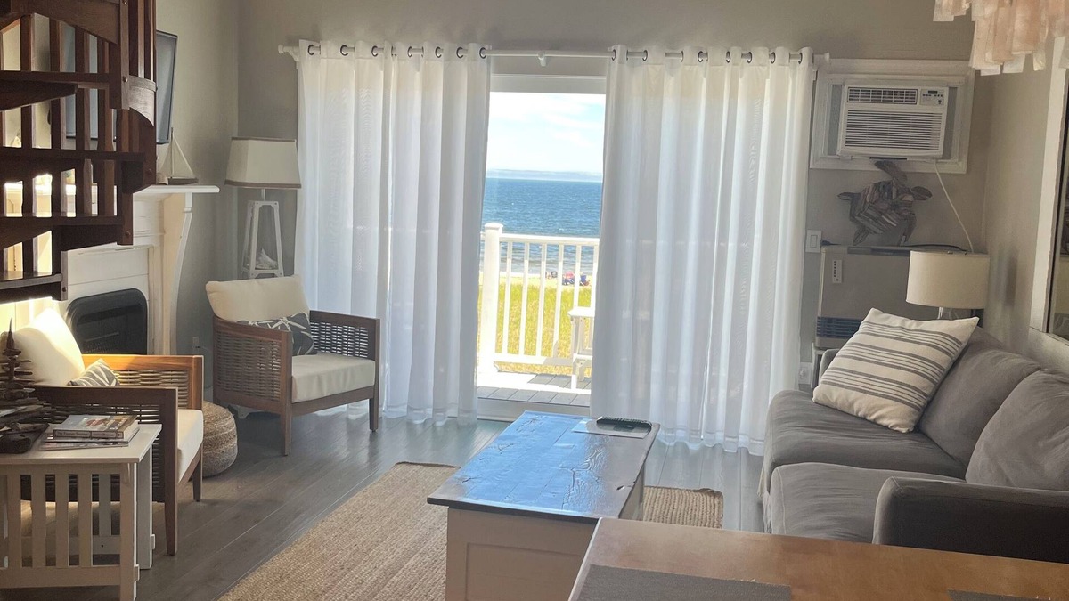 Old Orchard Beach Condo | Direct Beachfront Condo