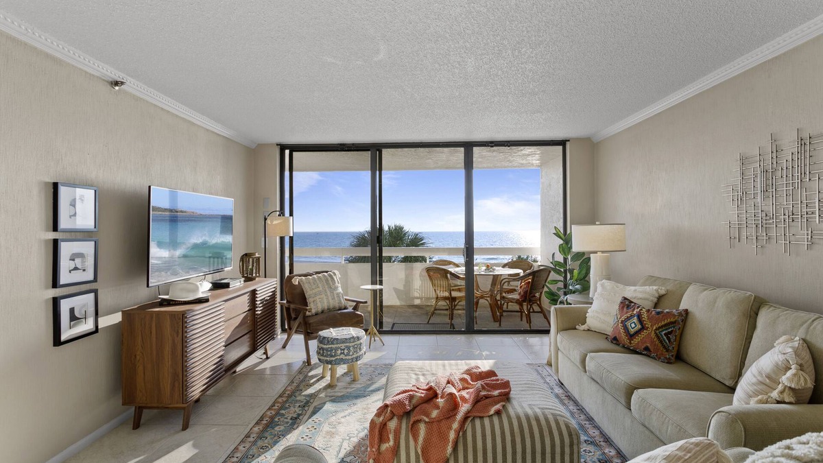 Redington Shores Condo | Direct Beachfront Luxury Condo with Gulf side heated pool, VIEWS!