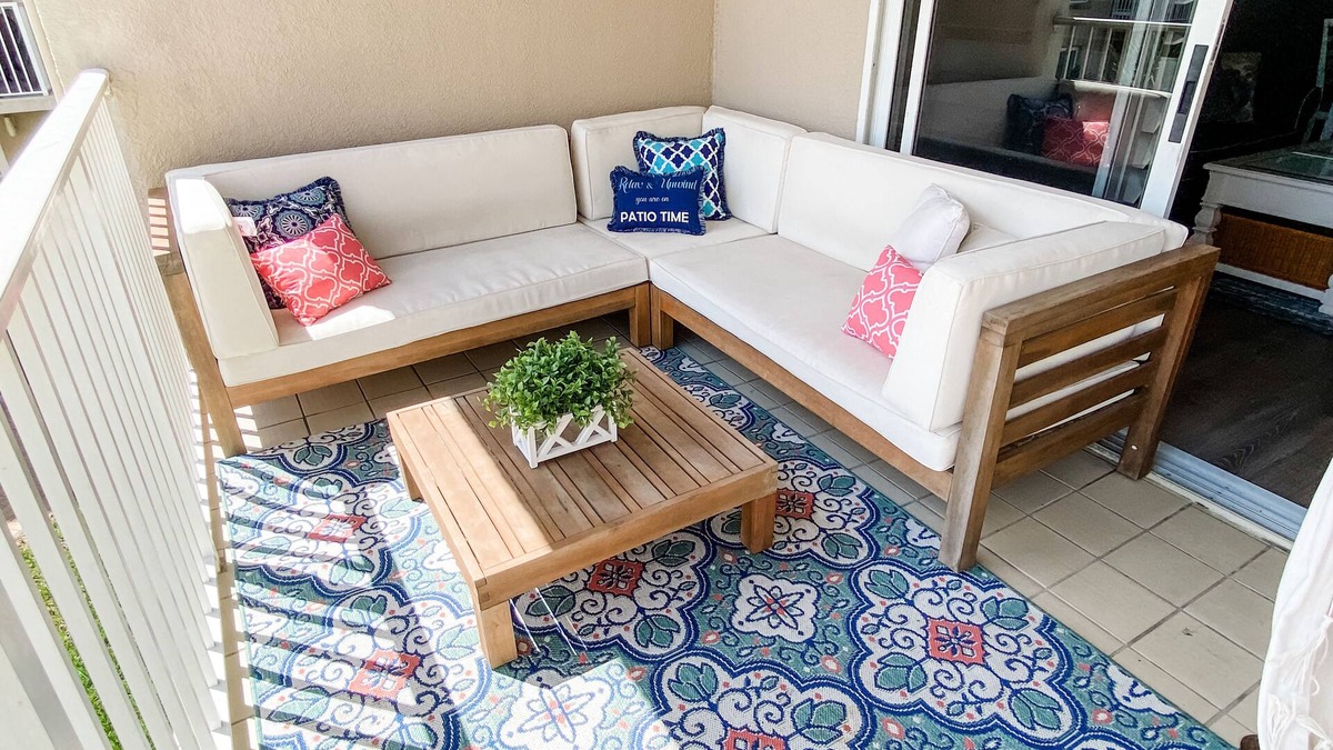 New Smyrna Beach Condo | Direct Ocean Front Cozy Condo with Pool - Amazing View!