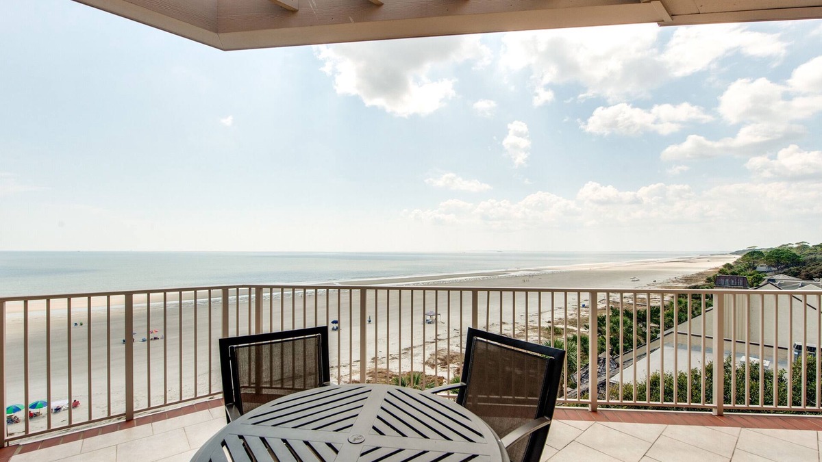 Beach Lagoon Villa | Direct OCEANFRONT Stunning Top Floor Turtle Lane Condo with Multiple Pools!
