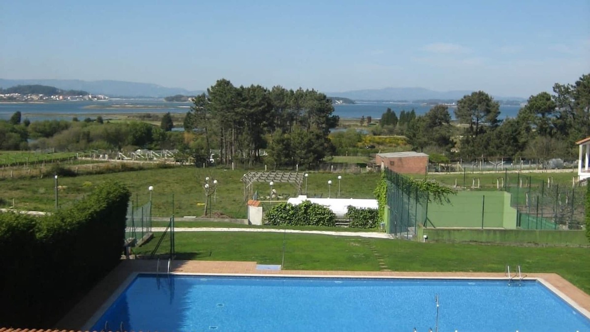 Quintans Ski Chalet | Disconnectengalicia Townhouse Ensenada