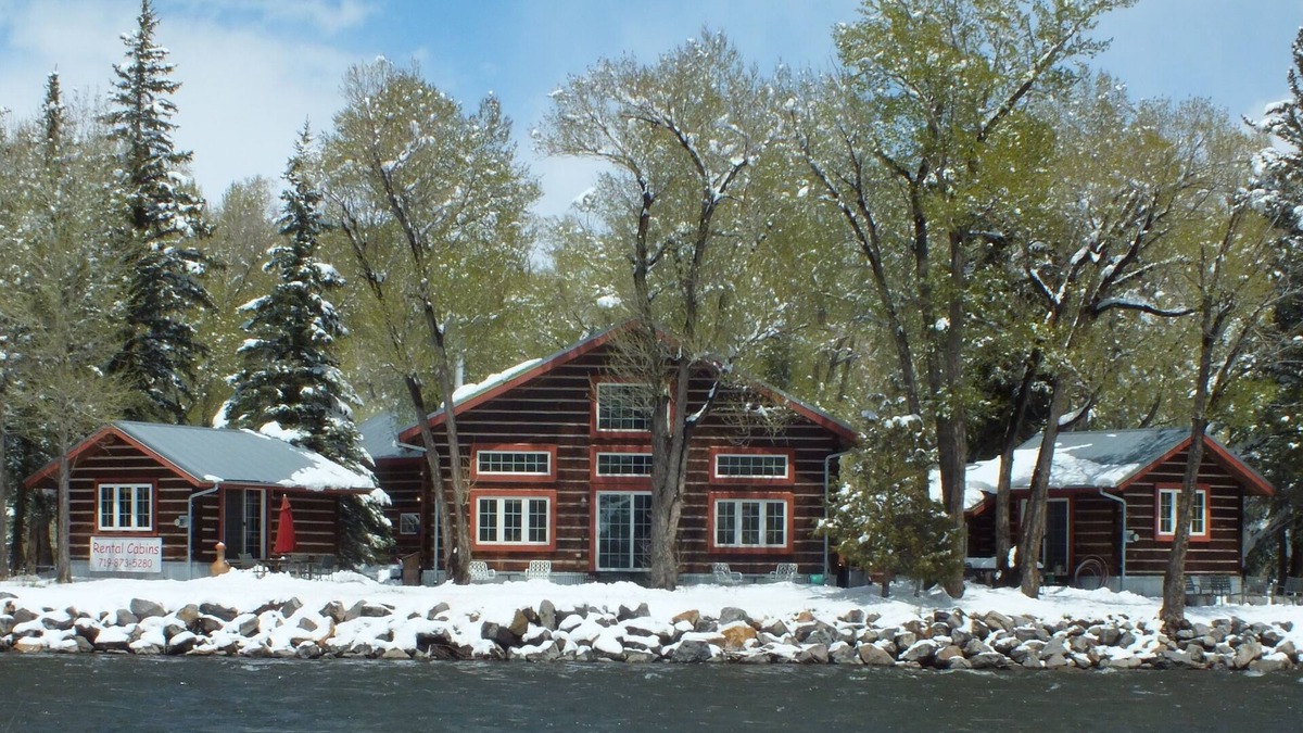 South Fork Cabin | Discount Golf, Free Kayaking, Rafting and Snowshoeing