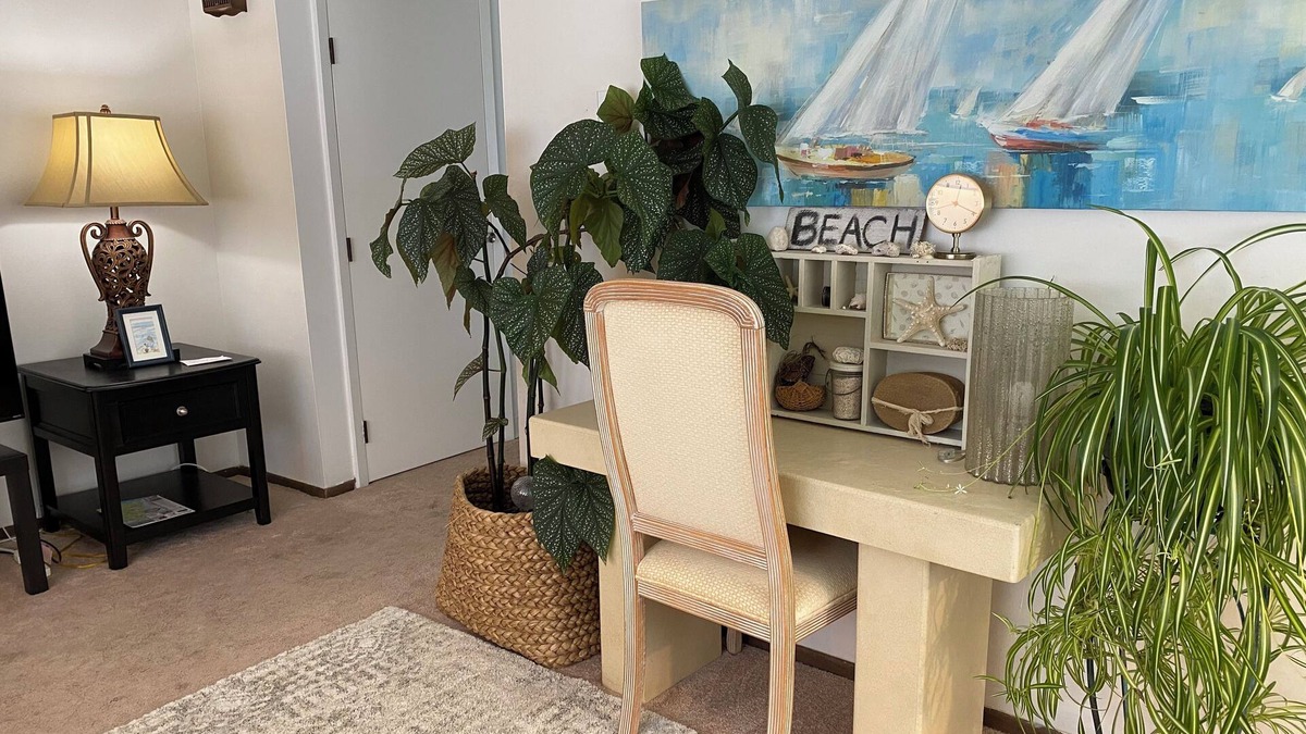 Narragansett House | Discounts For The Spontaneous Getaway! Celebrations, WaterFire, Coastal Serenity