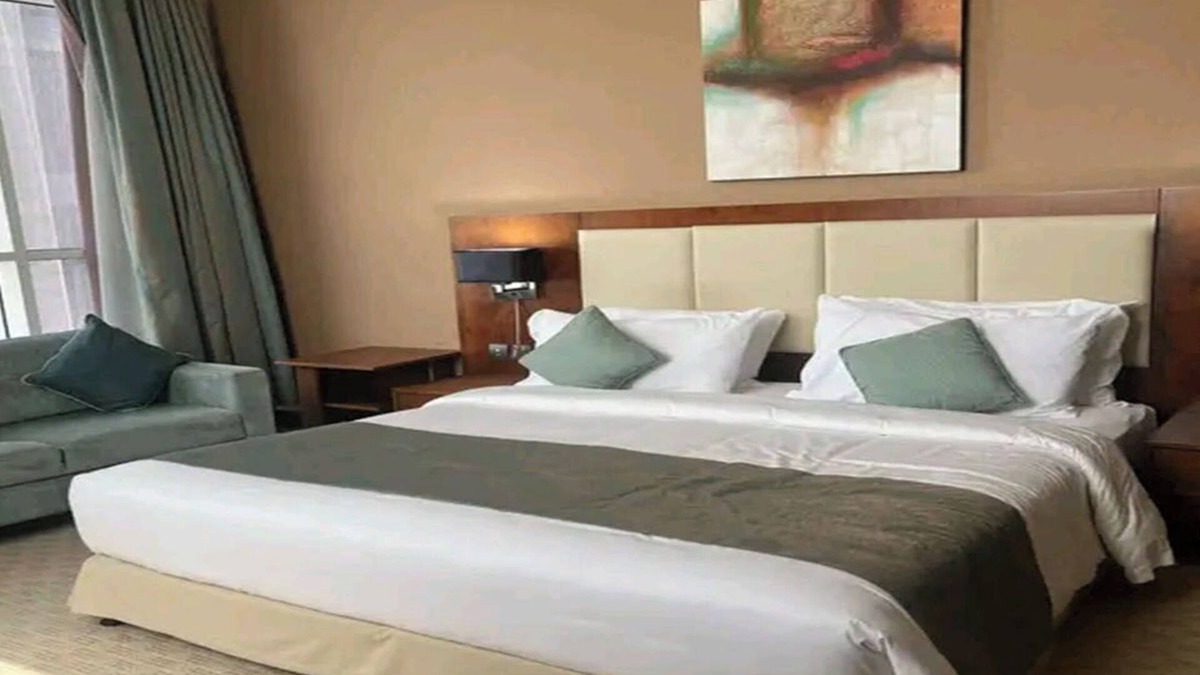 Abu Dhabi Apartment | "Discover a new level of comfort and style at Blumont Capital Tower.