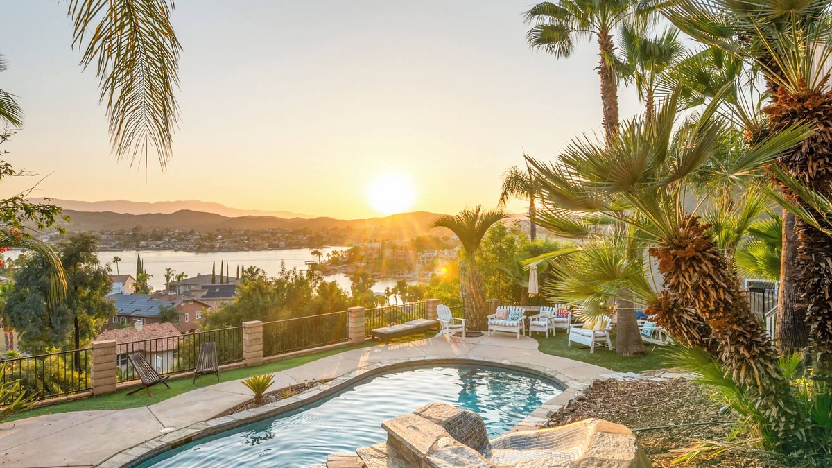 Canyon Lake House | Discover a Private Lake Getaway Oasis in SoCal Wine Country/near Temecula