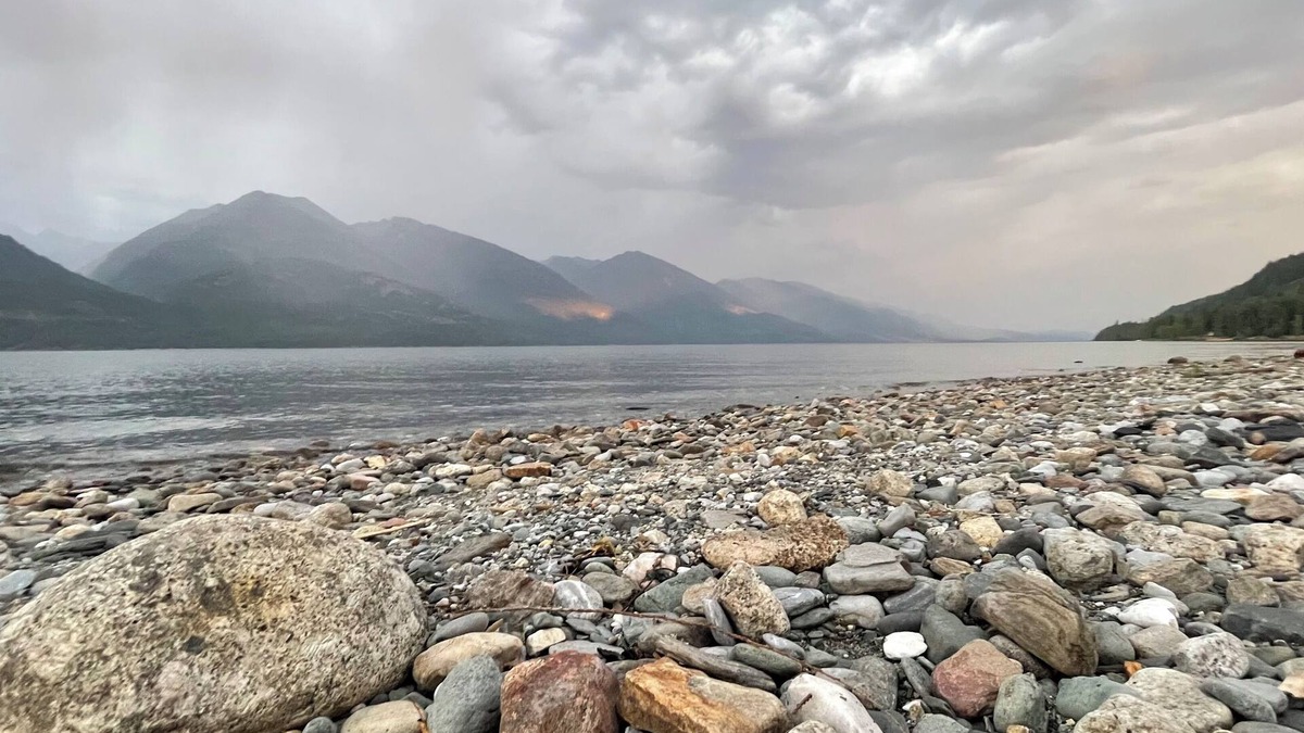 Kaslo Cabin | Discover Lakeside Serenity at Driftwood Cabin A cabin-chic retreat for up to 4