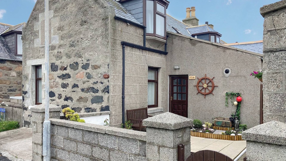 Sandhaven Cottage | Discover our charming holiday home in Cairnbulg, Fraserburgh.