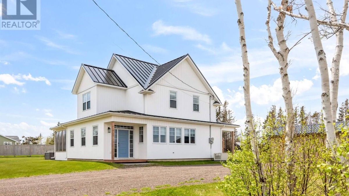 Stanhope House | Discover paradise just minutes away from stunning National Park Beaches!