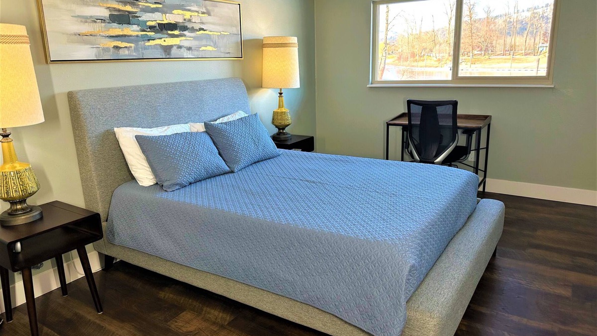 St. Maries House | Discover St. Maries charm in our spacious 3-bedroom retreat