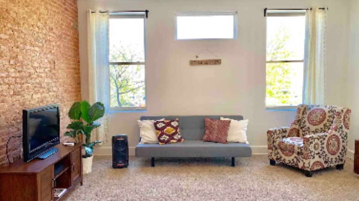 Downtown Baltimore House | DISINFECTED & Fast Wifi! Perfect for Remote Work!