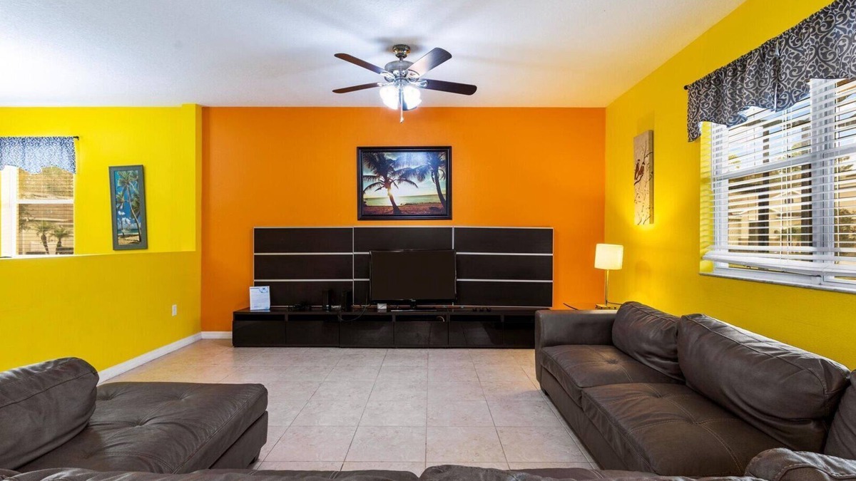 Crystal Cove Villa | ✦Disney Getaway on a Budget✦ Kids-Friendly Home w/Private Pool
