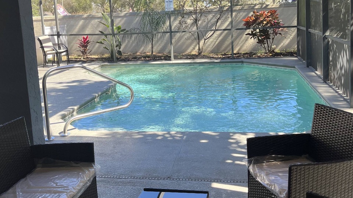 Greater Groves House | Disney - POOL HOME with tons of amenities including a free breakfast bar