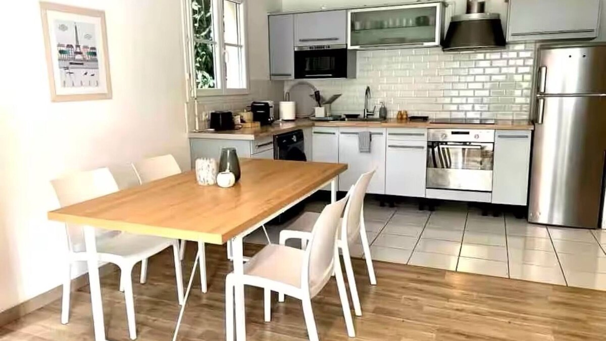 Bussy-Saint-Georges Apartment | Disneyland 10 minutes/Paris 35 minutes