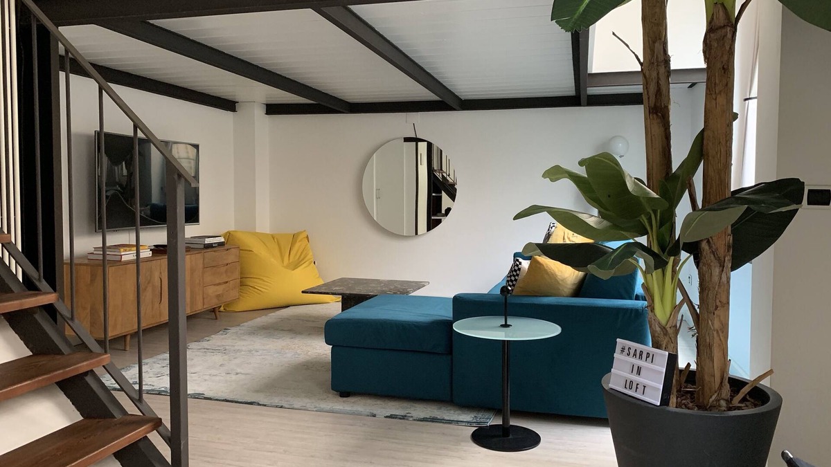 Chinatown House | DISTRICTED SAMPLE A Luxury Loft for Cool People