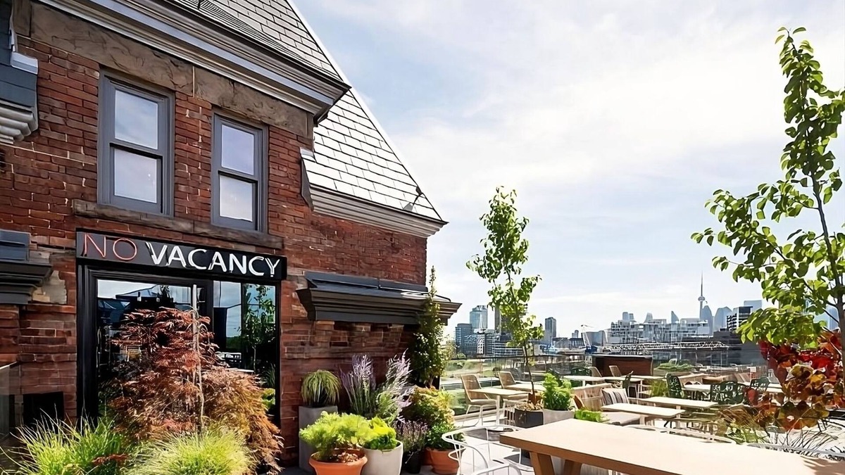 Riverside Hotel | Dive Into Your Dream Vacation! 2 Classy Units, Rooftop Bar, Coffeehouse