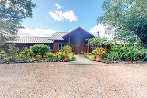 San Ignacio House | Divina with studio at Framadani Estate