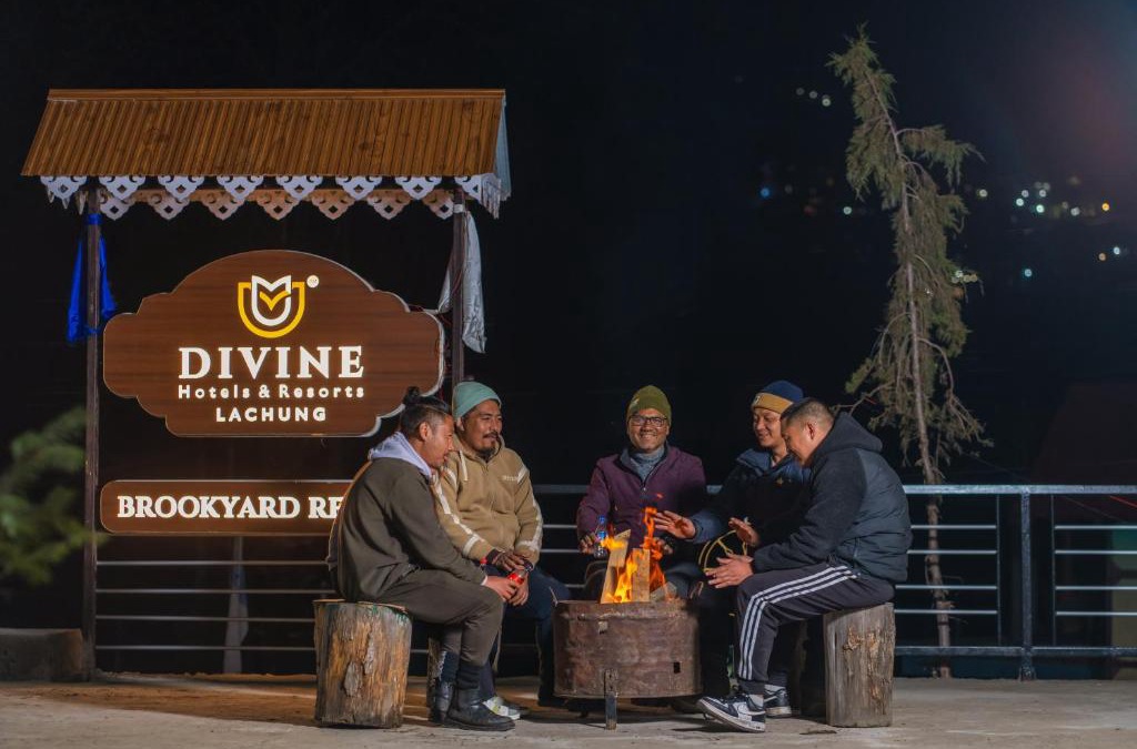 Lachung Hotel | Divine Brookyard Resort