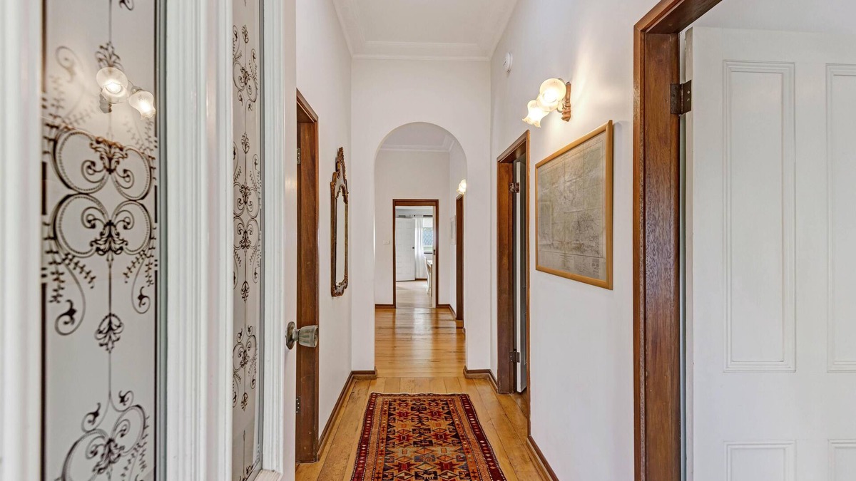 Bangalow House | Divine Cottage Bangalow - Main Street Bangalow Pet Friendly