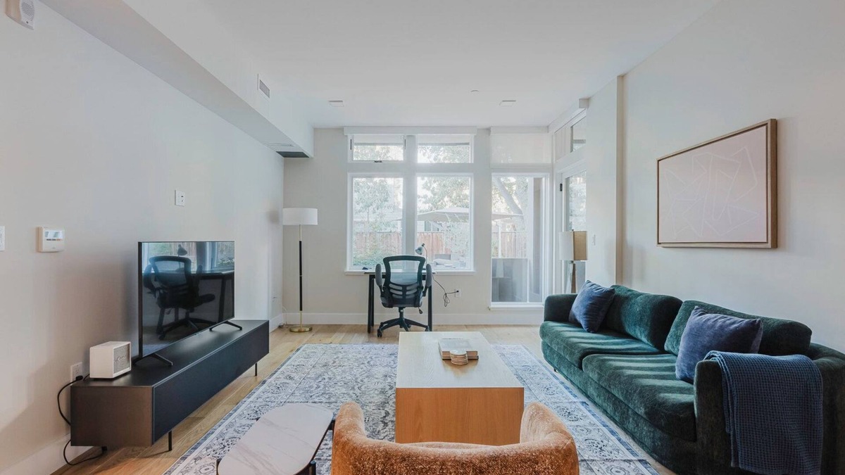 University South Apartment | Divine Palo Alto 2BR w/W/D, nr Dining & Tech HQs, by Blueground