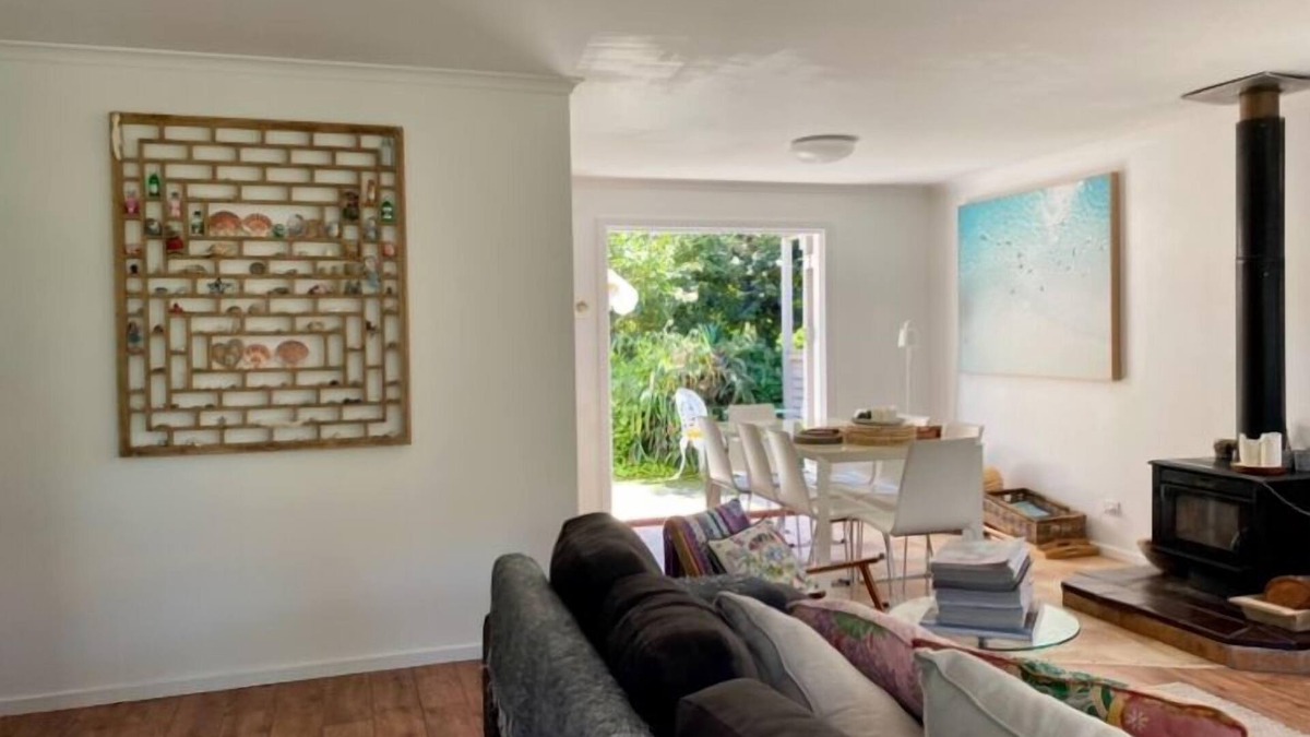 Dalmeny House | Dixie Margaret Surf Shack & MTB Trail Bikers Narooma