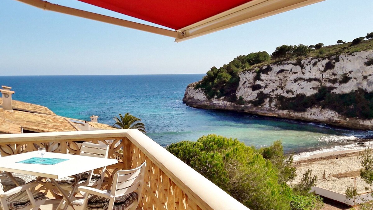 Cala Anguila-Cala Mendia Apartment | DM: Directly on the beach, terrace, sea view & garden