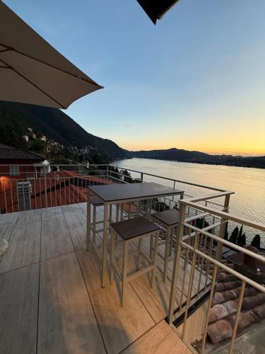 Blevio Apartment | DN ART ROYALE - APT N vasca idromassaggio interno piano terra -APT D esclusivo terrazzo esterno con jacuzzi