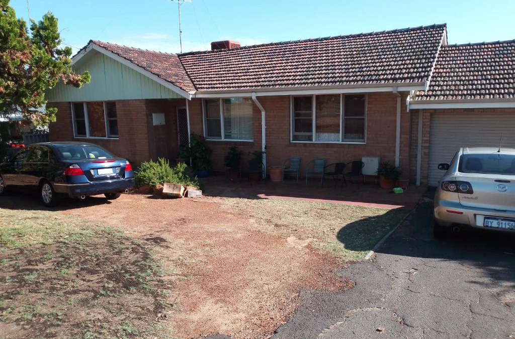 Carey Park House | Do Drop Inn No Pets 188 Clarke St East, Carey Park