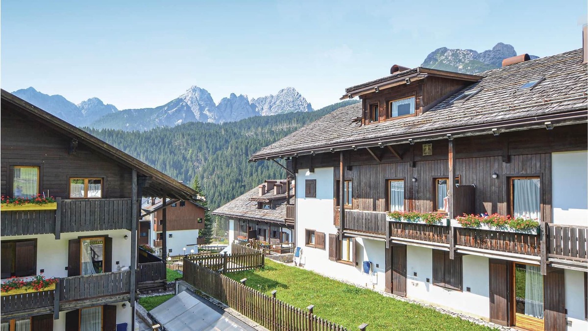Granvilla Apartment | Do you love winter sports and summer mountain tours.