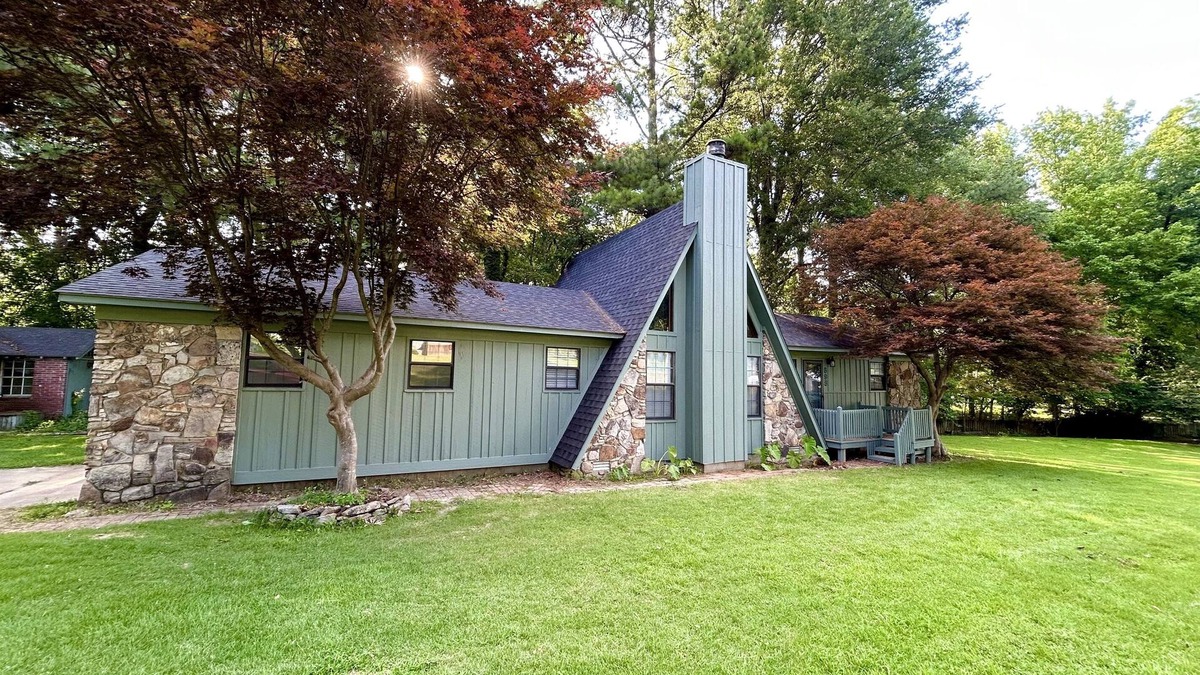 Piggott House | Doc's Cottage - A-Frame in Piggott, AR