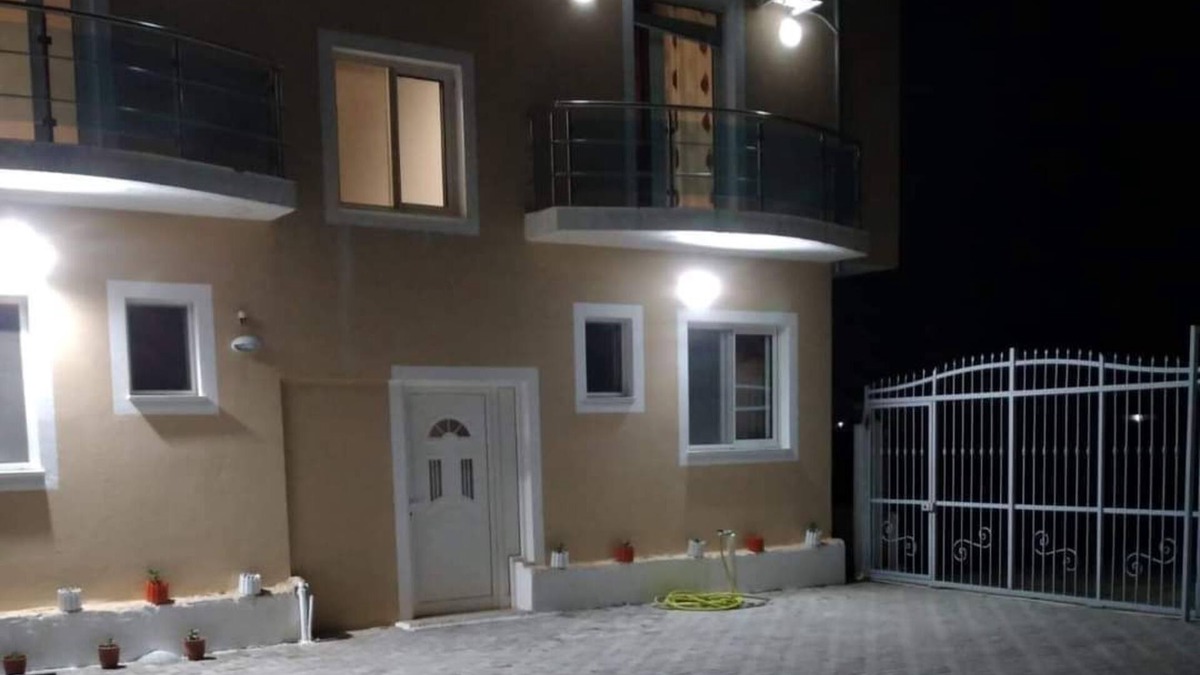 Velipoje House | Doci Hotel