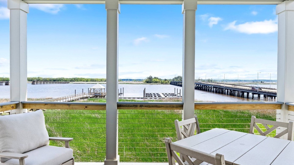 Georgetown House | Dock and Dwell at the Winyah Bay Club, Pool, Outdoor Lounge/Grill and Boat Slip included!