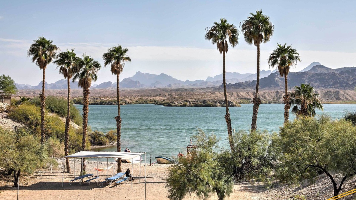 Lake Havasu City Cottage | Dock & Beach Access: Cozy Lake Havasu City Home!