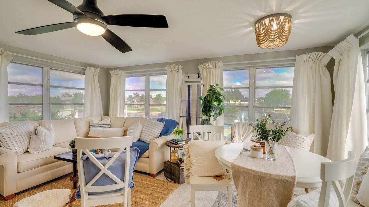 Punta Gorda Cottage | Dock & Lanai: Waterfront Punta Gorda Cottage