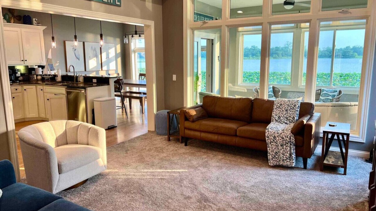 Council Bluffs House | Dock, Paddle, Relax at The Lake