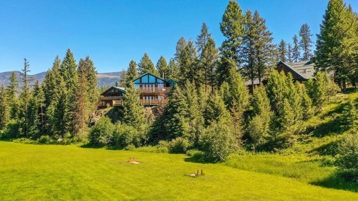 Olney Resort | Dog Creek Lodge; Luxury Estate Near Whitefish, MT