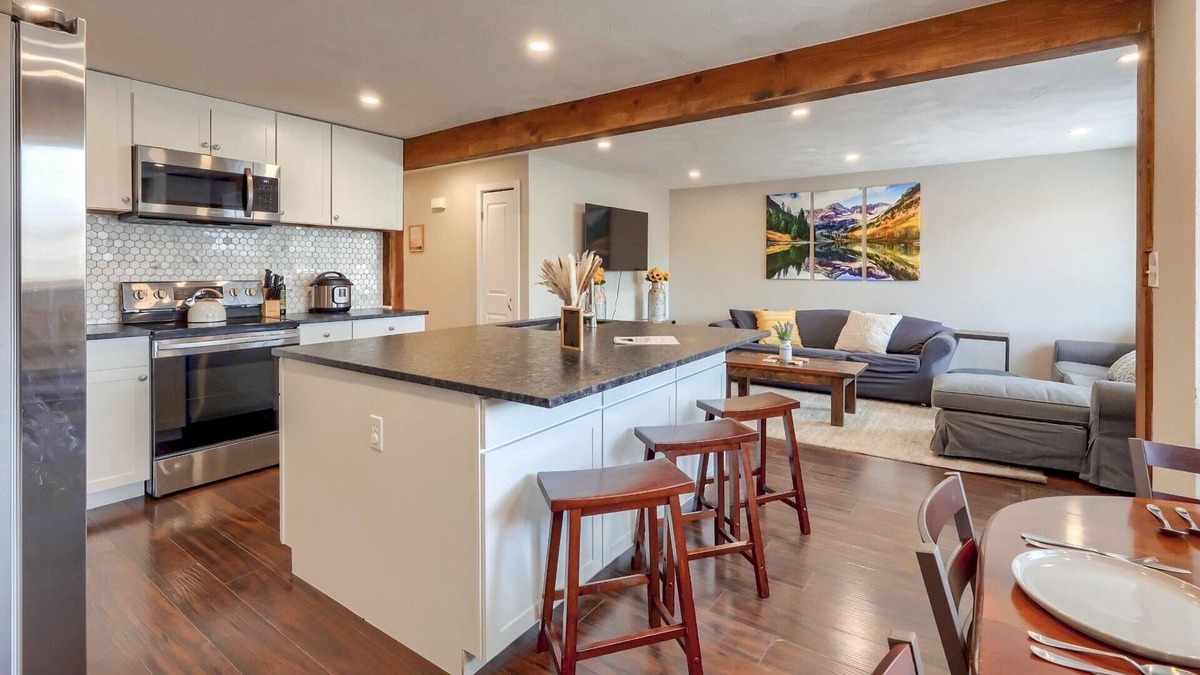 Longmont House | Dog Friendly, 4-bedroom, Cozy Longmont Home