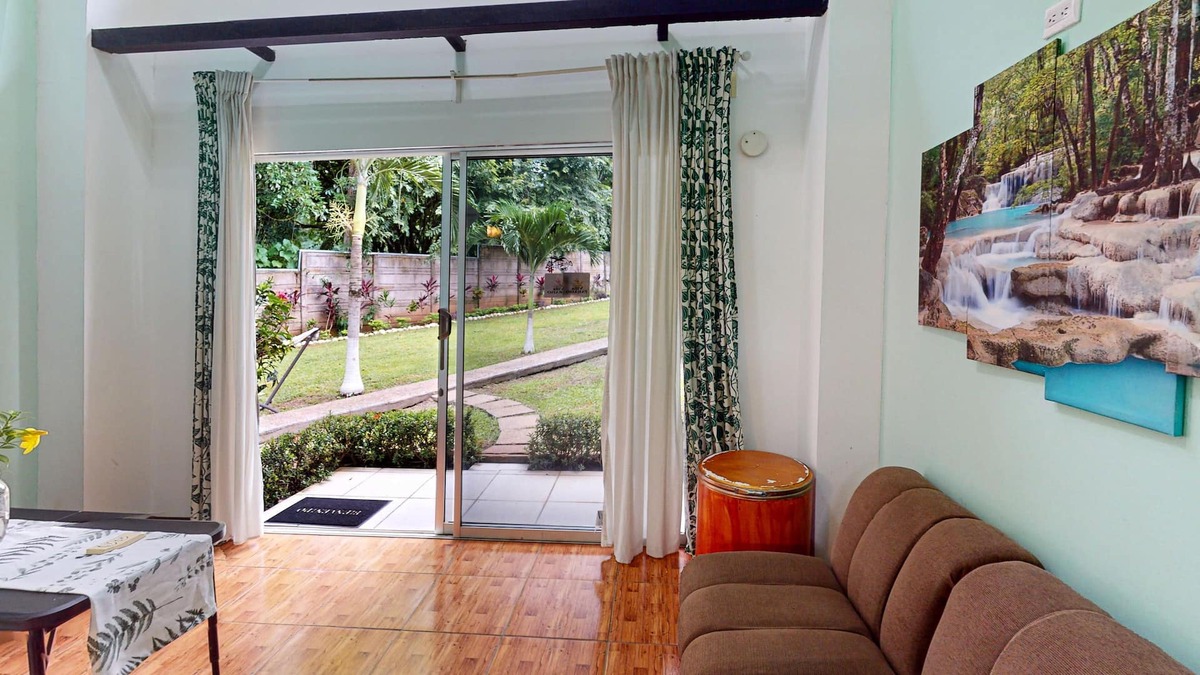 Tarcoles Bed & Breakfast | Dog-friendly 4-villa complex near beach with outdoor pool, community kitchen, AC