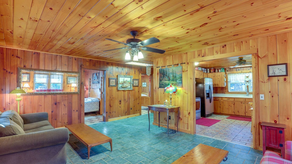 Burnsville House | Dog-Friendly Burnsville Home w/Patio & Trails!