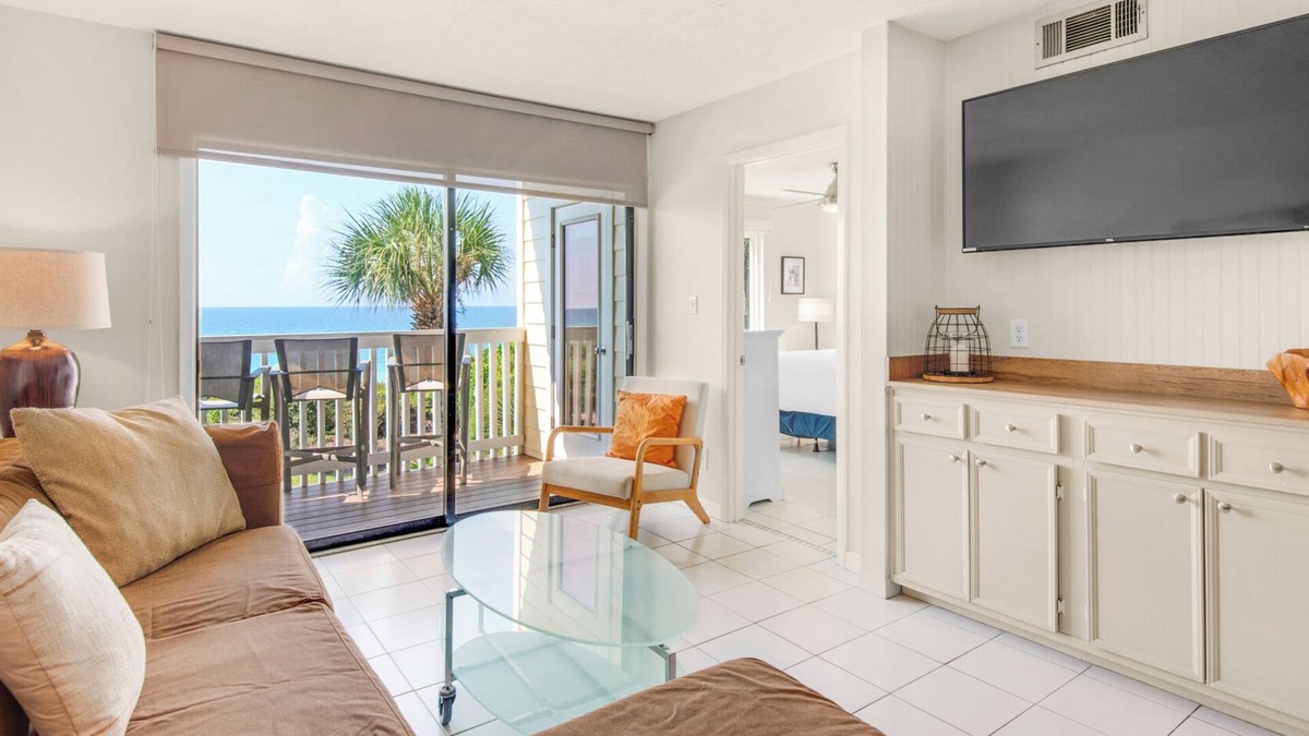 San Juan Condo | Dog Friendly Gulf-Front Condo in Seagrove Beach, Sleeps 6 + Free Tickets!